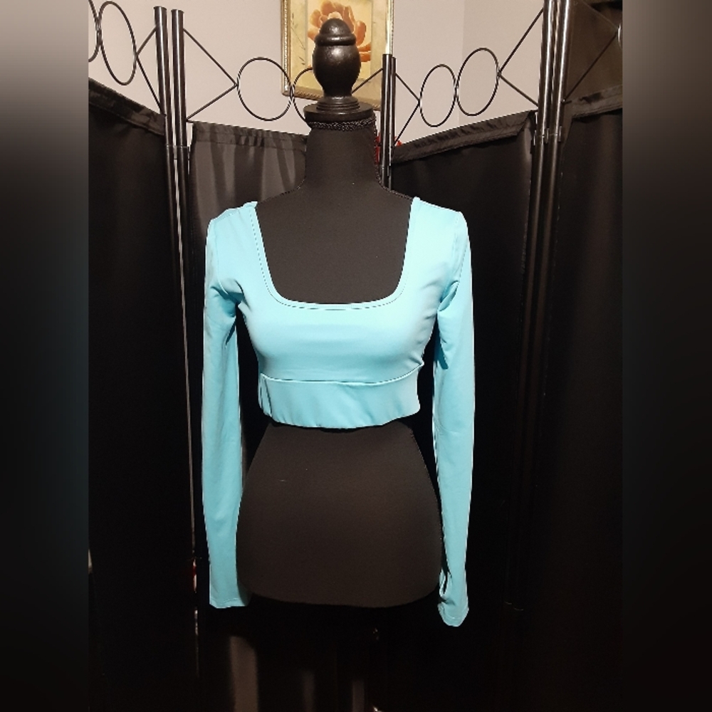 Rivir Elegant Blue Women's Cropped Top Extra Long Sleeves Blue Size M Summer